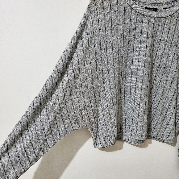 DYNAMITE Knit Top Batwing Stripes Size M - Picture 4 of 8